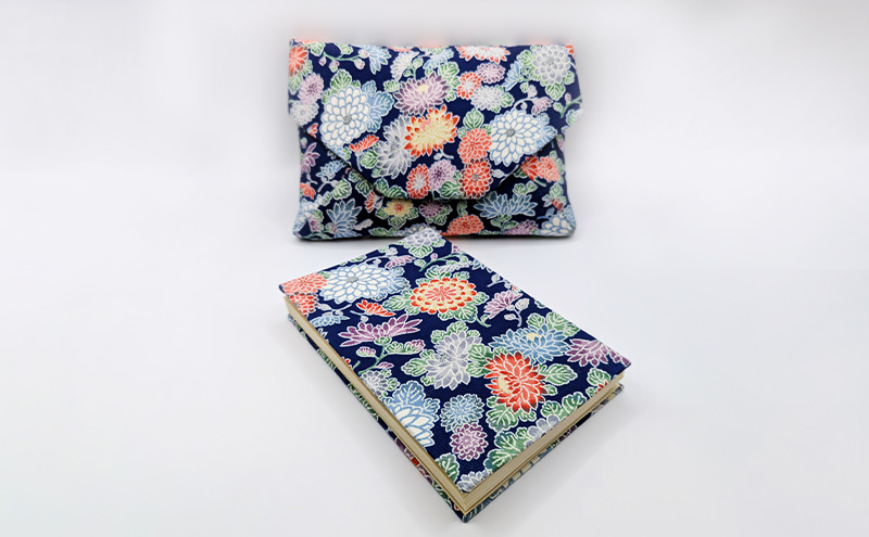 <<伝統工芸コラボ>>御朱印帳セット 御朱印帳袋 着物地 正絹 和紙 小紋柄 黄綬褒賞受賞 一点物 クリーム