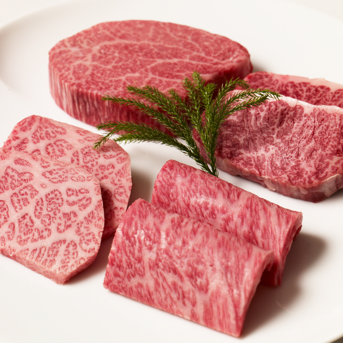 【渋谷区ふるさと納税限定】焼肉チャンピオン 『１ドリンク付きランチコースペアお食事券』 【098025】