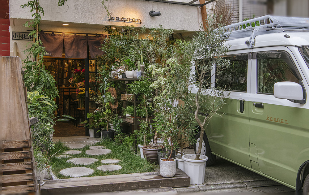 [kanon]季節の花で作るフラワーアレンジメント 体験チケット