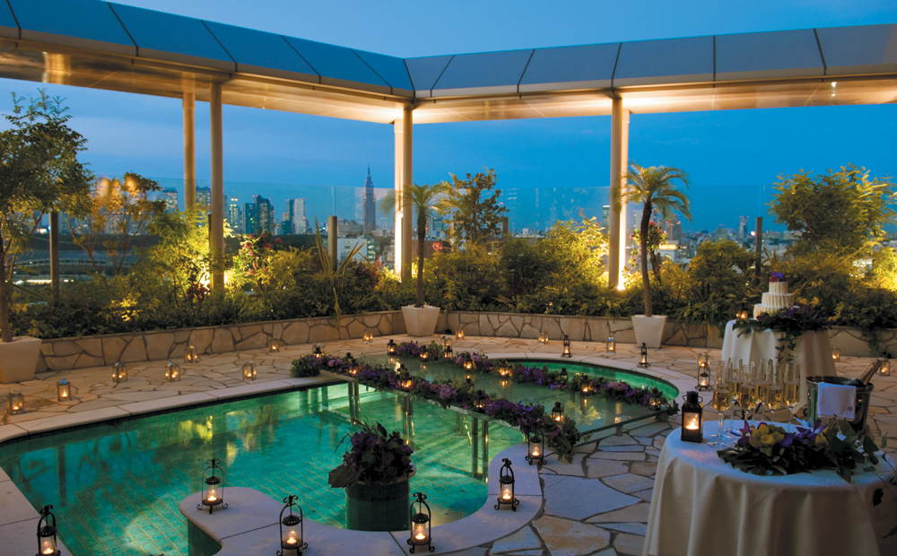 ザ・レギャン・トーキョー 演出系フレンチディナーお食事券（2名様分）