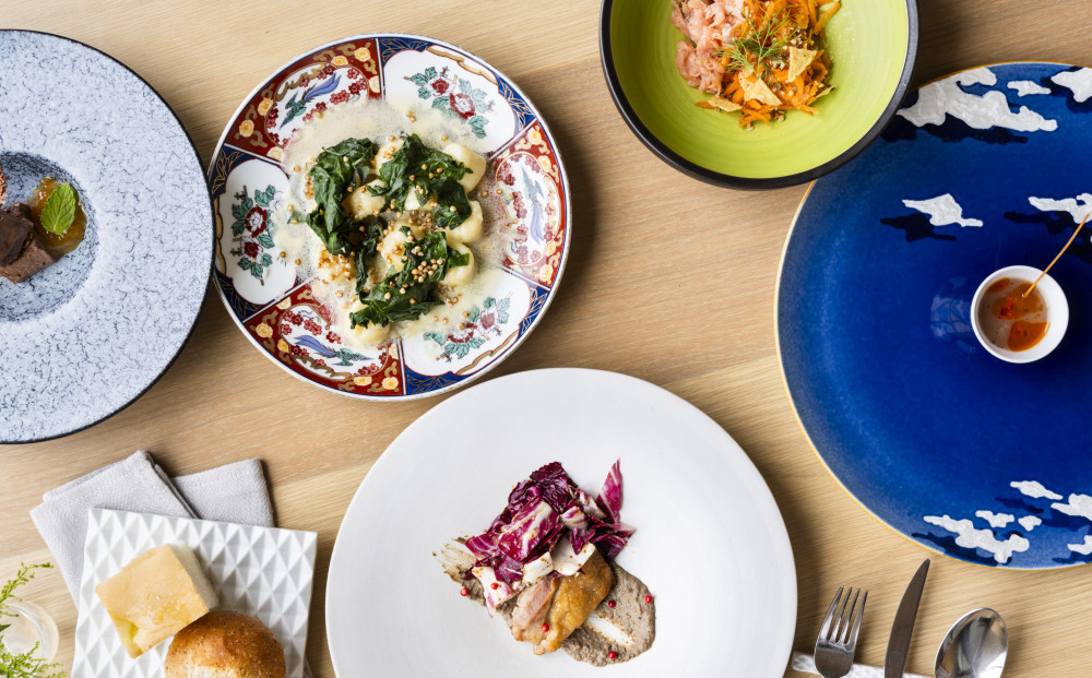 【Unico Polo Lunch】選べるメインなど 全6品EVOLTAランチコース＋乾杯スパークリング　ペアチケット【三井ガーデンホテル横浜みなとみらいプレミア　20階】