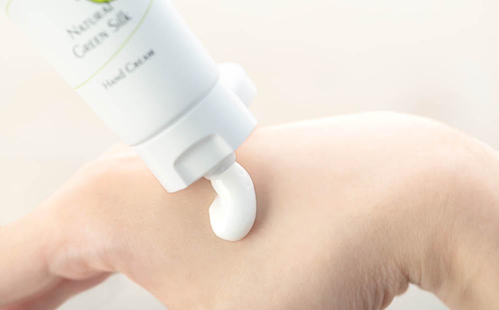 国産グリーンシルク配合　Mayucoオリジナルセット　【パーフェクトジェルクリーム1個・ハンドクリーム1本・せっけん1個入り】