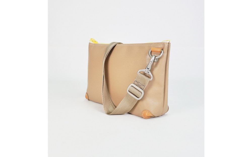 TENT BAG MORGAN.04　防水ショルダーバッグ【ベージュ】