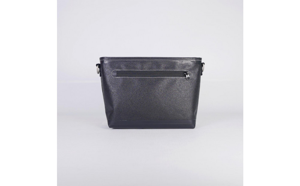 TENT BAG HEIDI.01　防水ショルダーバッグ【ブラック】