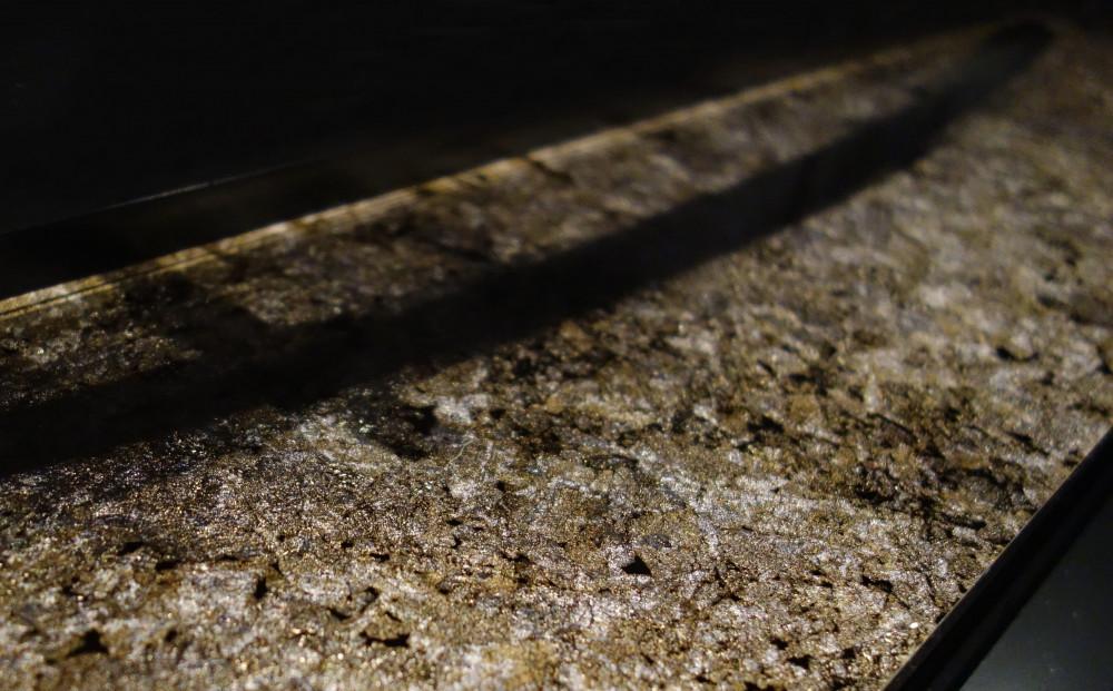 刀箱（箔漆 黒銀）