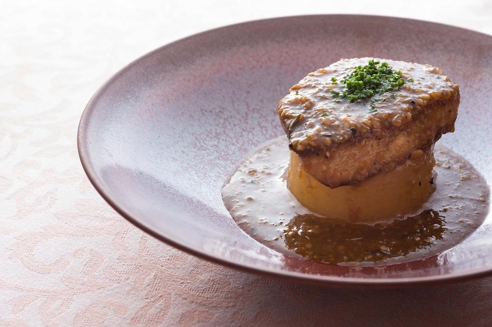 横浜ベイホテル東急 フランス料理「クイーン・アリス」ディナーペアご招待券（ウェルカムドリンク付）｜ホテル＆リゾート ホテル 横浜