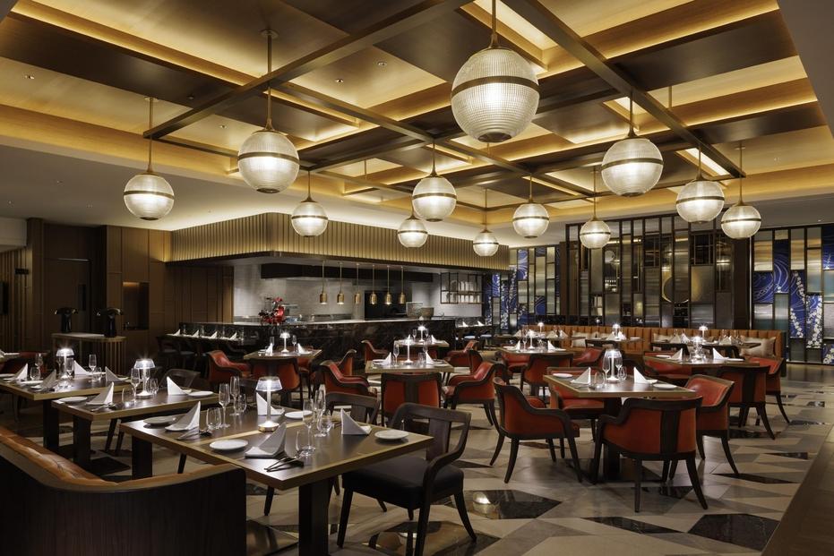 ウェスティンホテル横浜 デラックスルーム 1泊 2名様 最上階 23階 アイアンベイディナー＆朝食付 宿泊券｜宿泊チケット 人気 おすすめ 送料無料｜神奈川県 横浜市