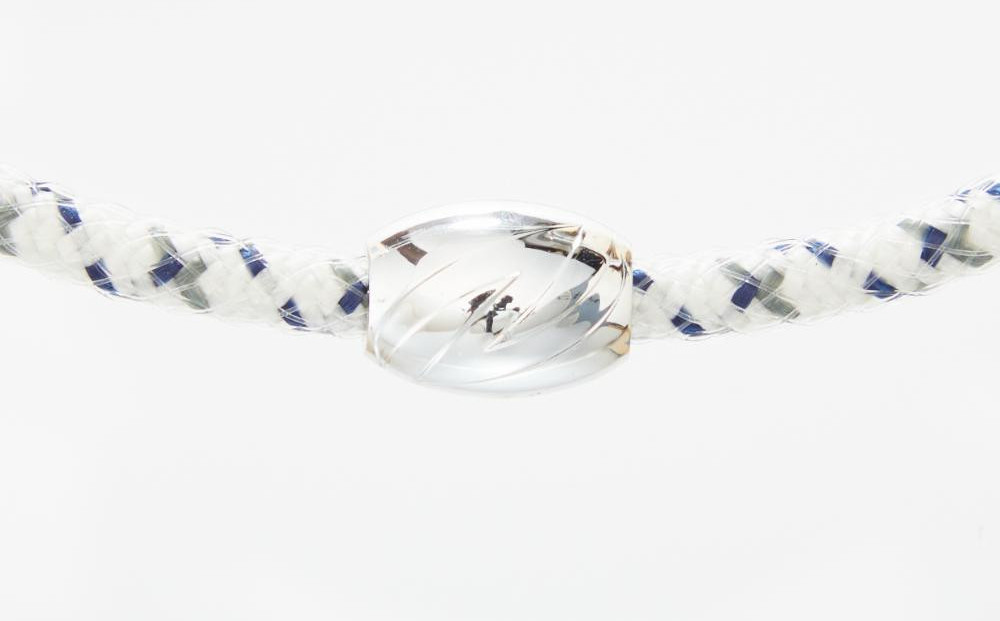 【Sサイズ】ザオラル・リカバリーネックレス　WH/SI｜横浜市 Sサイズ 健康アクセサリー 血行促進 回復力向上 パフォーマンスアップ