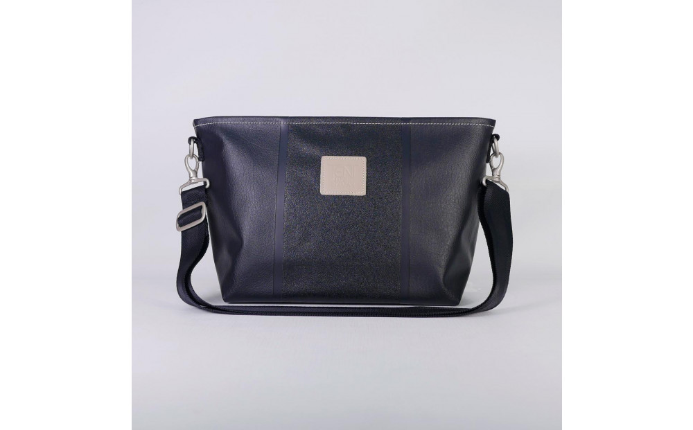 TENT BAG HENRY.01　防水ショルダーバッグ【ブラック】