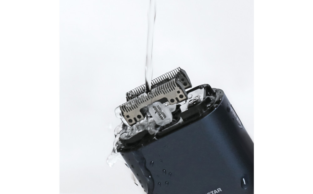 川崎市に本社工場を構える　理美容家電メーカー　ロゼンスターJPN　モバイルシェーバー3枚刃　SRM-297