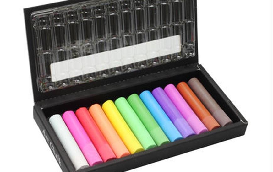 チョーク屋さんが作ったチョークと黒板のセット