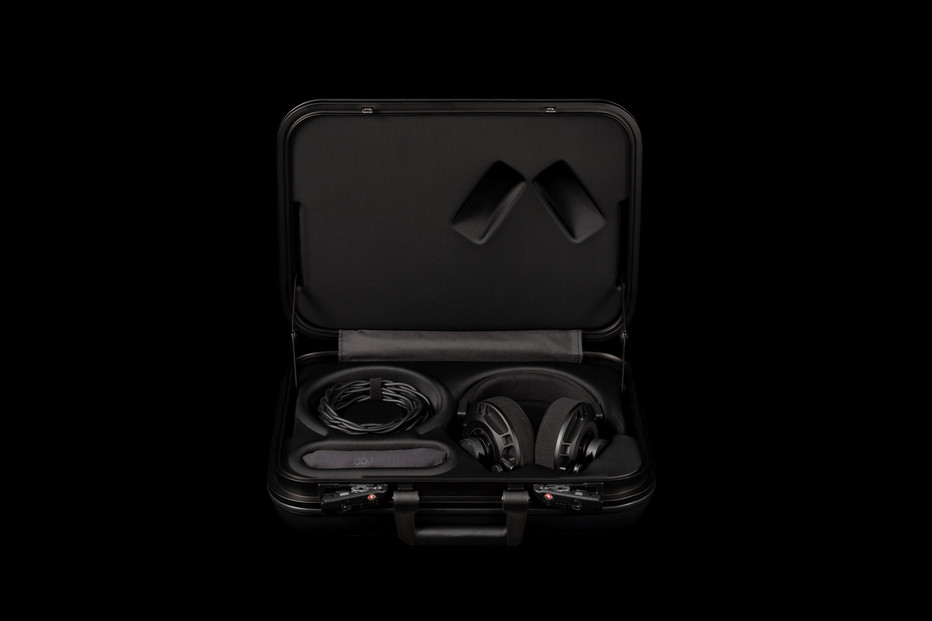 AFDS平面磁界型ヘッドホン final D7000 /新開発ピナ アライン ディフューザー搭載