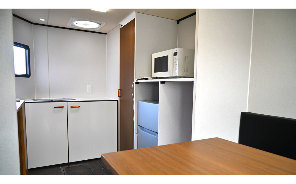 【オフィスや災害対策にも】牽引免許不要のオフグリッドトレーラーハウス