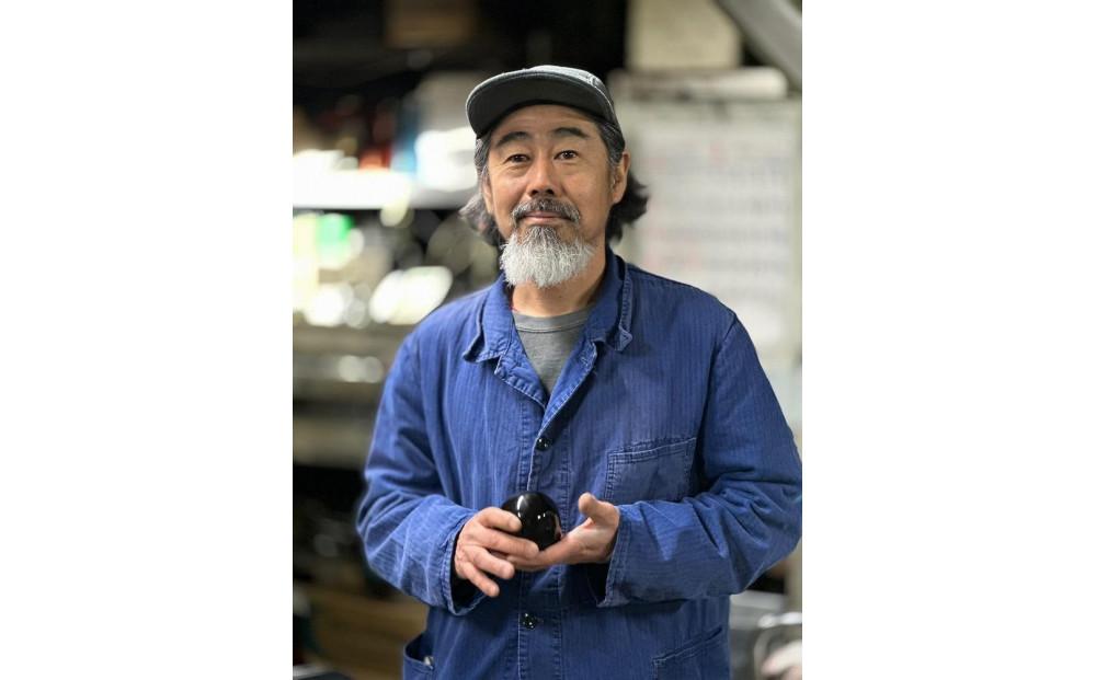 鉄彫刻家　飯田誠二作品　鉄本来の音を楽しむ楽器「Sei」（漆塗装タイプ）