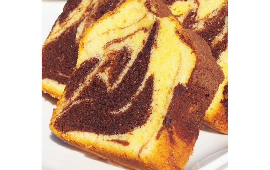 すべて手作りにこだわった、宿河原パウンドケーキ「チョコマーブル」