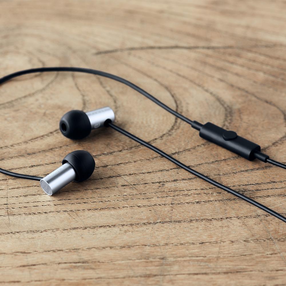 マイク付きハイレゾイヤホン final  E2000C MATT SILVER