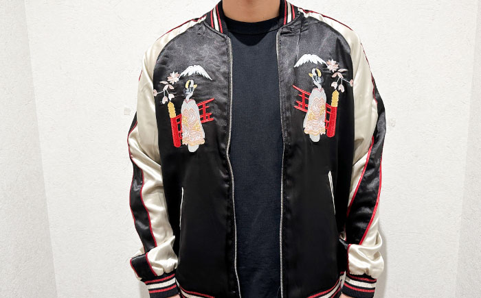 日本地図と舞妓柄刺繍リバーシブルスカジャン　サイズはS・M・L・XL・XXL【有限会社 エムシーハウス】 [AKAP005] Sサイズ