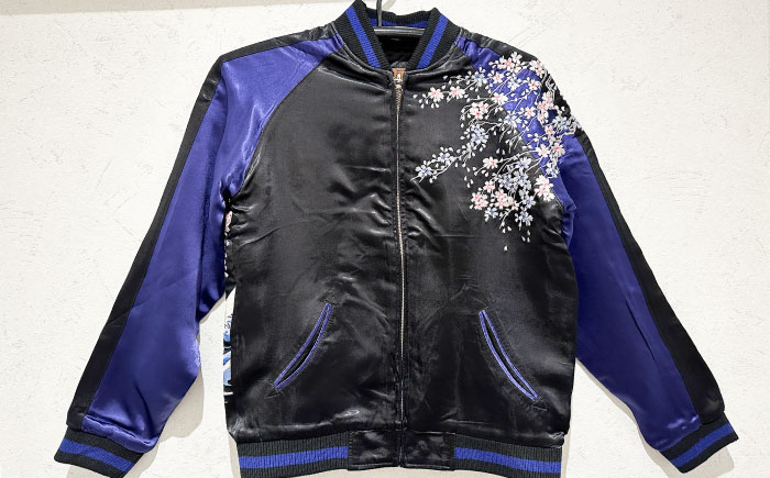 スカジャン 桜と荒波 刺繍　サイズはS・M・L・XL・XXL【有限会社エムシーハウス】 [AKAP009] Sサイズ