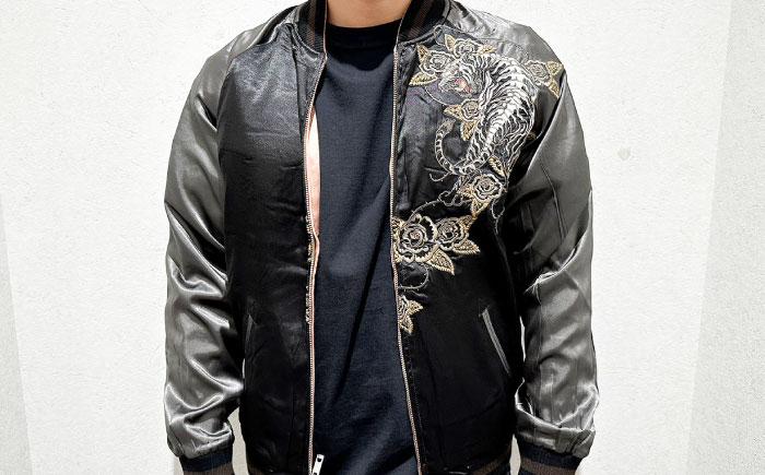 スカジャン 薔薇とレッドタイガー 刺繍　サイズはS・M・L・XL・XXL【有限会社エムシーハウス】 [AKAP013] Sサイズ