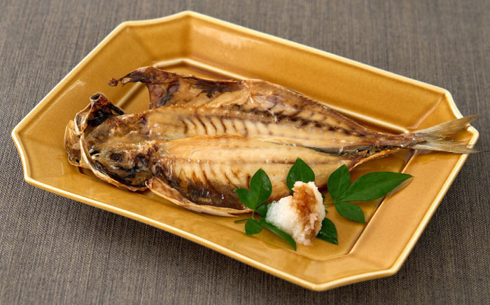 三浦半島 干物セット14枚 金目鯛3枚 真鯵8枚 スルメイカ3枚 【長井水産株式会社】 [AKAJ021]