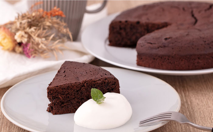 ガトーショコラ 6号サイズ 濃厚チョコレートケーキ 【パティスリーハダ】 [AKAM007]