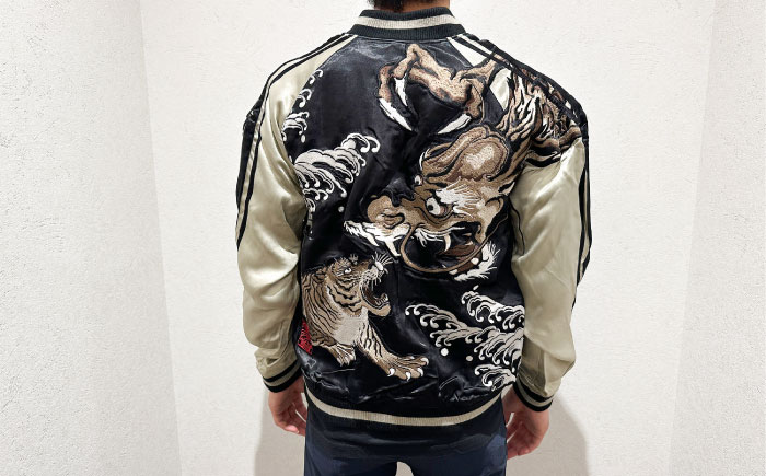 スカジャン 龍虎波柄 刺繍　サイズはS・M・L・XL・XXL【有限会社エムシーハウス】 [AKAP010] Sサイズ
