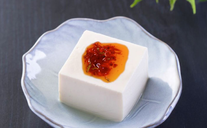 釜揚げひじき・横須賀しらすラー油セット（各1個/1個あたり140g）【中華居酒屋『じぇっと天』】 [AKCD003]