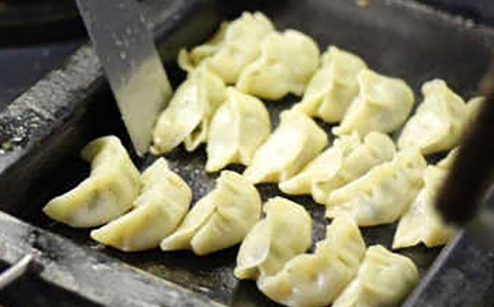 冷凍 海老水餃子 しらす水餃子 焼餃子 3種セット 60個【横須賀商工会議所 おもてなしギフト事務局（上海亭）】 [AKED009]