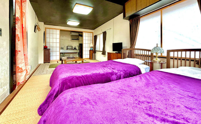 浦賀 「酒と宿と不動産-yado-」 宿泊クーポン 5,000円分 《囲炉裏＆屋上付き！》【株式会社RE&H】 [AKFE001]