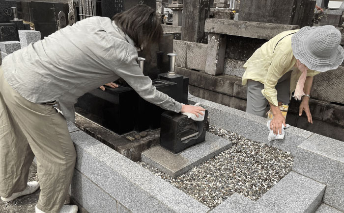 お墓清掃サービス【公益社団法人横須賀市シルバー人材センター】 [AKCV002]