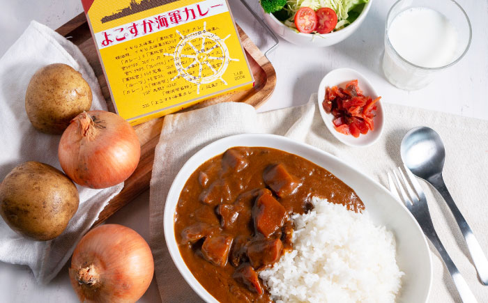 レトルトよこすか海軍カレービーフ 200g×40個・よこすか海軍カレーラーメン 94.5g（めん80g）×30個 セット【横須賀商工会議所 おもてなしギフト事務局（株式会社ヤチヨ）】 [AKDZ005]