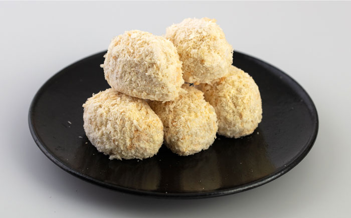 【全3回定期便】チキンクリームコロッケ 40個 2.2kg【有限会社丸伸商事】 [AKFH033]