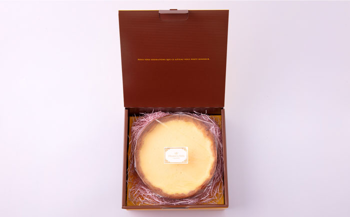 横須賀チーズケーキ 6号サイズ 濃厚ベイクドチーズ レモン風味 【パティスリーハダ】 [AKAM008]