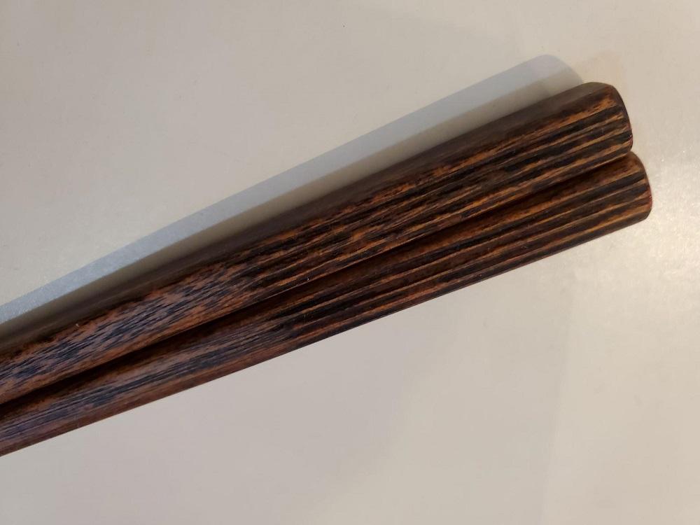 鎌倉彫　箸　先黒漆塗