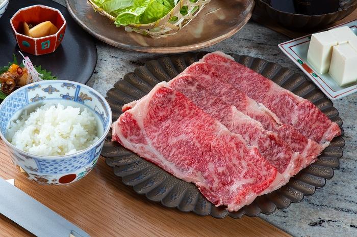 すきやき松喜屋　特選近江牛すきやき・しゃぶしゃぶコース引換券 | 食事券 近江牛 すきやき しゃぶしゃぶ コース料理 ペア利用 人気 おすすめ 高級 和牛 送料無料 神奈川 鎌倉