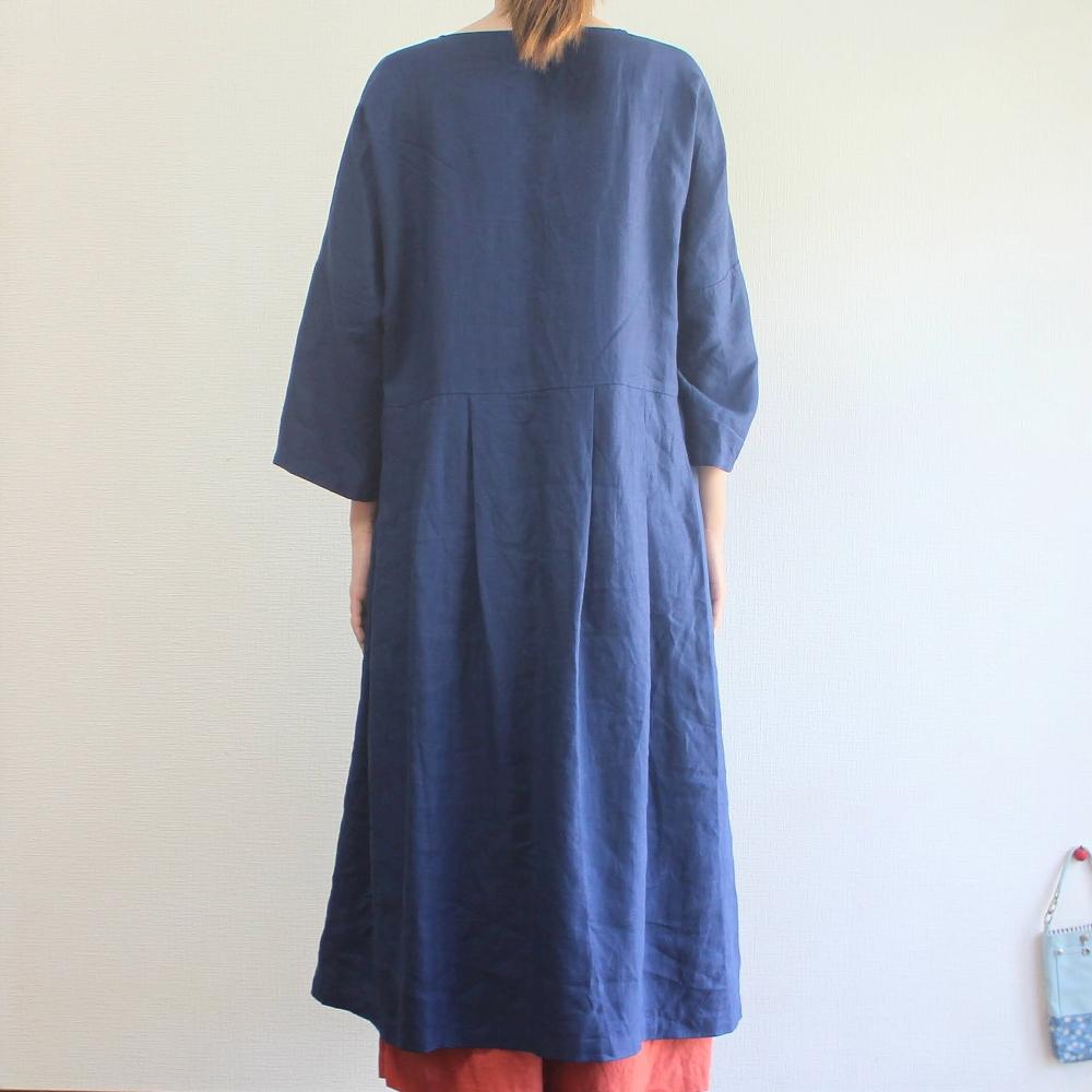 北鎌倉のアトリエよりお届け　フレンチリネンタックワンピース