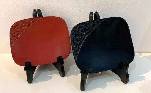 鎌倉彫　倶利文小皿　黒