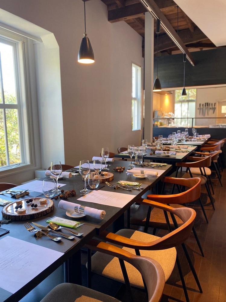 フランスの伝統的な食材や地産地消を味わうスペシャルコース ペアチケット　1枚【金曜日・土曜日・日曜日・祝日限定】