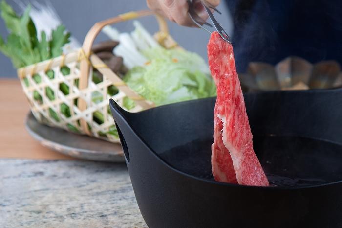 すきやき松喜屋　特選近江牛すきやき・しゃぶしゃぶコース引換券 | 食事券 近江牛 すきやき しゃぶしゃぶ コース料理 ペア利用 人気 おすすめ 高級 和牛 送料無料 神奈川 鎌倉