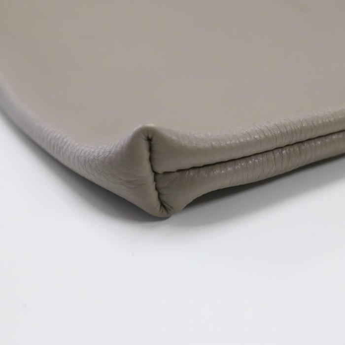 MASSTARD -MINIMAL LEATHER POUCH PETIT- GREIGE