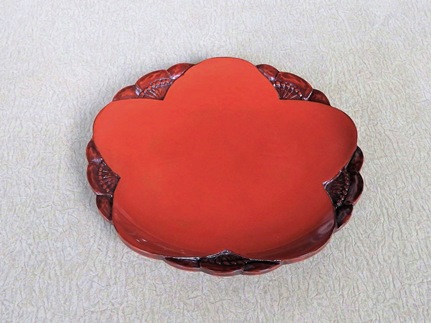 鎌倉彫　７寸梅型崩皿（梅）