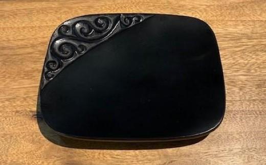 鎌倉彫　倶利文小皿　黒