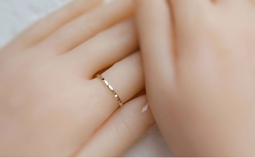アクセサリー K14GF 槌目リング 2ミリ幅 選べるサイズ 指輪 アクセサリー ジュエリー K14 ゴールドフィルド リング レディース メンズ ペア シンプル 一点もの 華奢リング ピンキーリング ペアリング かわいい おしゃれ プレゼント ギフト 贈り物 10000円 FABBRICA OSAWA 神奈川 湘南 藤沢