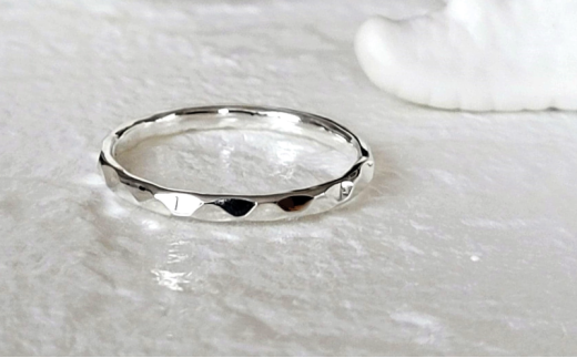 シルバーリング 槌目リング 1.8ミリ 選べるサイズ  アクセサリー 指輪 アクセサリー ジュエリー シルバー リング レディース メンズ ペア シンプル 一点もの 華奢リング ピンキーリング プレゼント ギフト 贈り物 シルバー950 ふるさと納税 10000円 リング SILVER  FABBRICA OSAWA 神奈川 湘南 藤沢