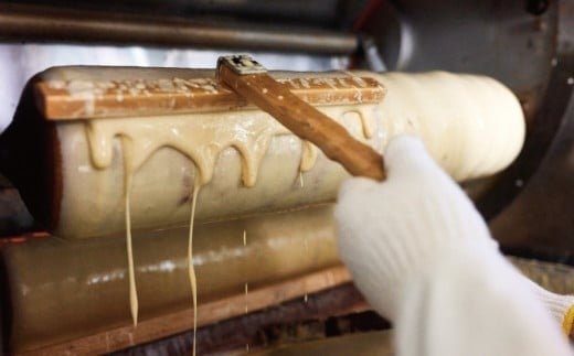 バームクーヘン 湘南クーヘン 1ホール 保存料不使用 菓子 洋菓子 焼き菓子 お菓子 おかし スイーツ おやつ 美味しい 手作り ドルチェ デザート 冷蔵 バター 卵 玉子 tamago タマゴ ブランデー 果実酒 ギフト プレゼント お取り寄せ 菊野屋製菓舗 神奈川 湘南 藤沢