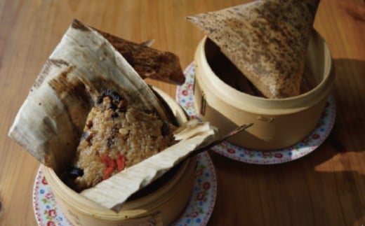 薬膳 ちまき 2本 餃子 計 12個 セット やくぜん 詰め合わせ 冷凍 焼豚 チャーシュー ちゃーしゅー 焼き餃子 肉汁 ぎょうざ ギョーザ ぎょーざ 冷凍食品 豆 緑豆 ウコン 朝食 おやつ 黒豆 クコの実 松の実 粽 自家製 人気 本格的 こだわり おいしい 薬膳ごはん 和 神奈川 湘南 藤沢