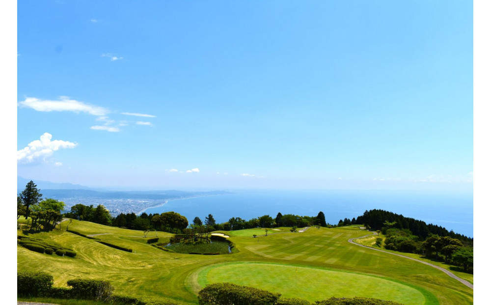 『都心から一番近い天空のゴルフコース小田原城カントリー倶楽部 1組4名様平日プレー券』