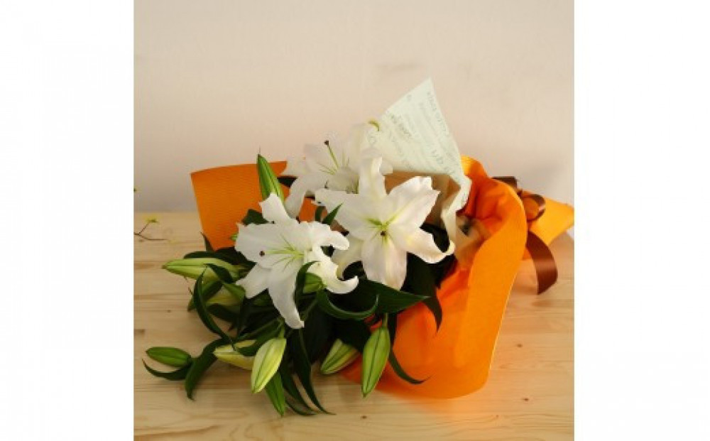 豪華なカサブランカの花束