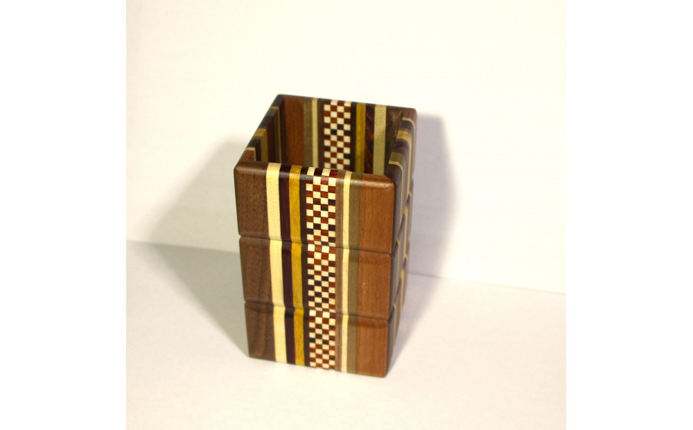 【箱根寄木細工　四角ペン立て】