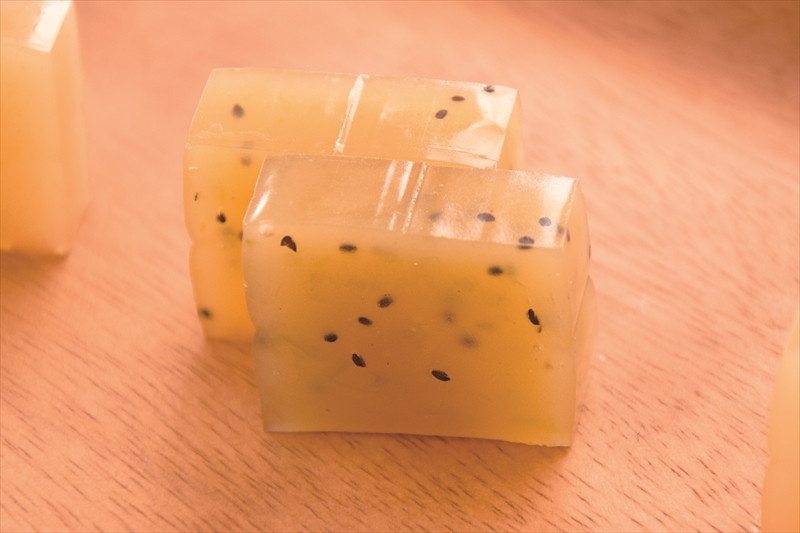 小田原老舗和菓子店の手づくり小田原キウイの生ようかん【和菓子店 手作りようかん 小田原キウイの生ようかん キウイフルーツ 職人の手作り 銘菓　自家製キウイジャム 神奈川県 小田原市 】
